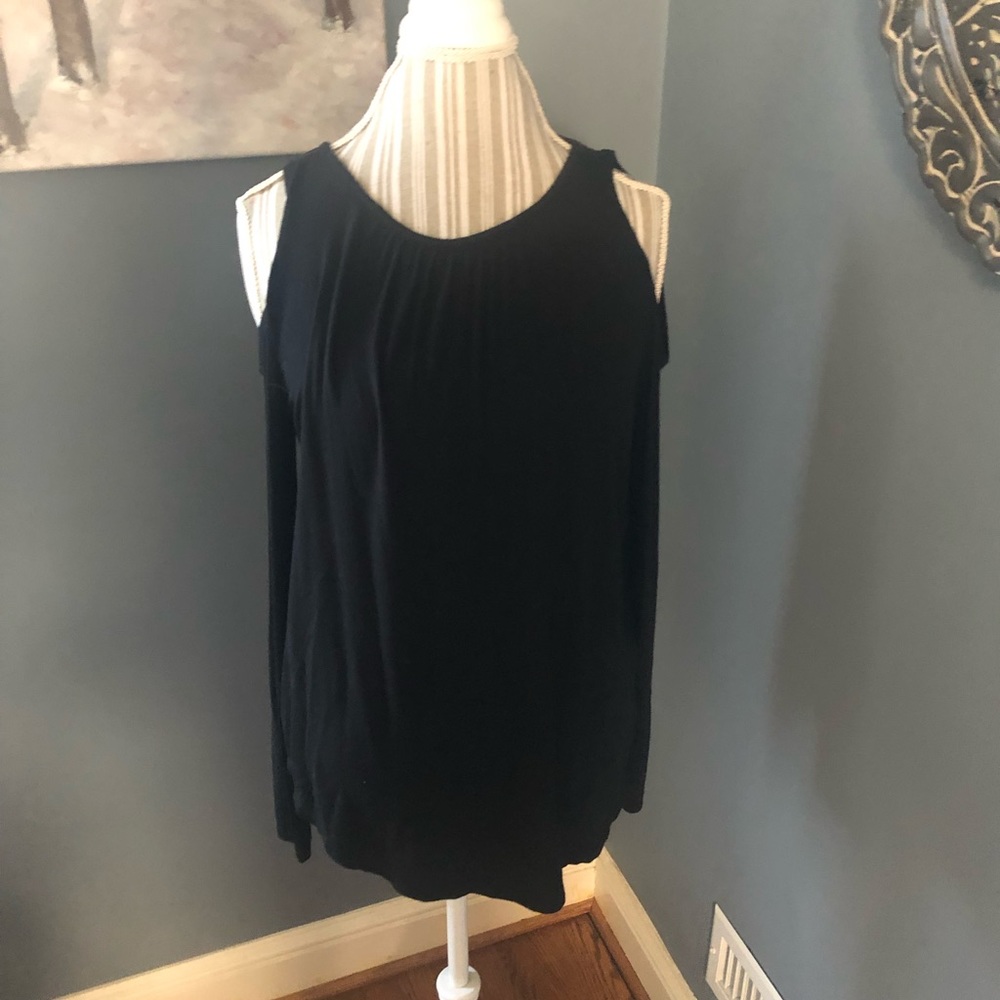 Cold shoulder top